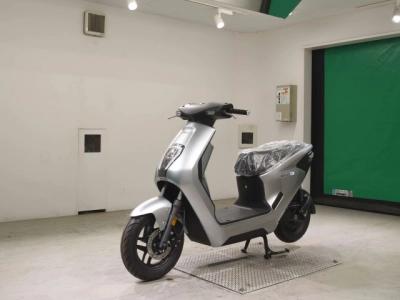 Honda EM1E: