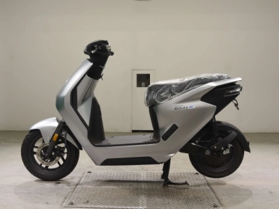 Honda EM1E: