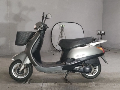 Honda LEAD 100