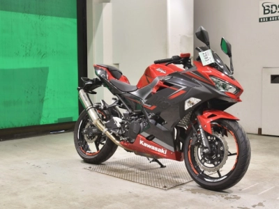 Kawasaki NINJA400-2