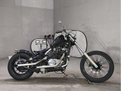 Kawasaki VULCAN400