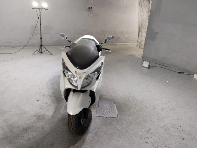 Suzuki SKYWAVE 400S