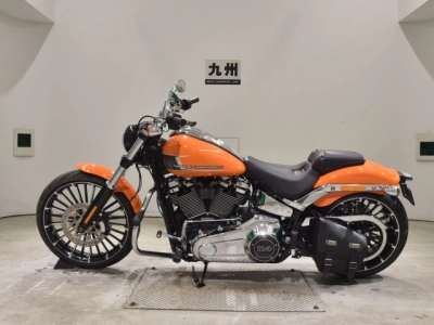 Harley-Davidson  HARLEY FXBR1920
