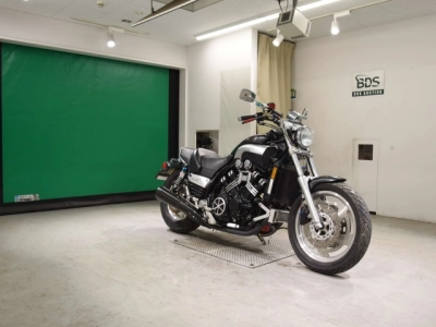 Yamaha V-MAX