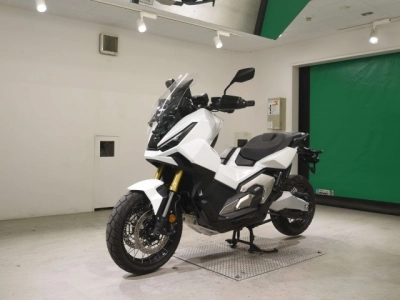 Honda X-ADV750-2