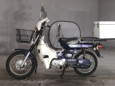 Yamaha MATE90