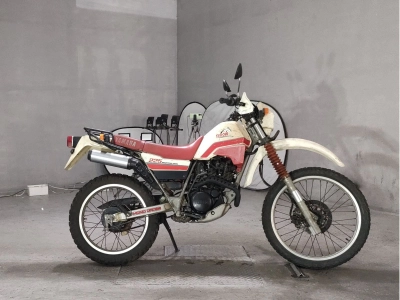 Yamaha SEROW 225