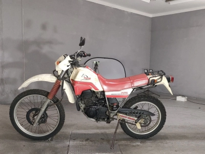 Yamaha SEROW 225