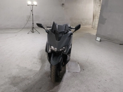 Yamaha T-MAX560
