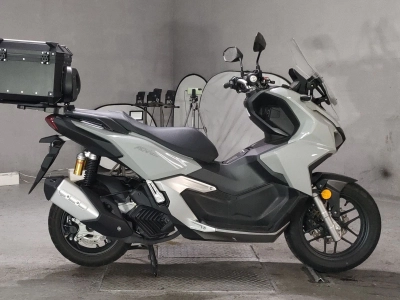 Honda ADV160