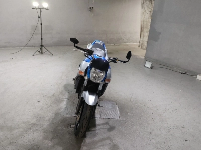 Suzuki GSR400