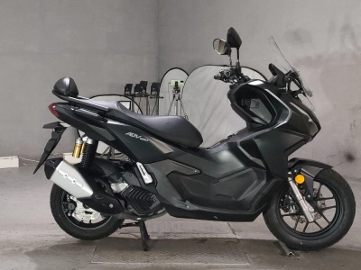 Honda ADV160