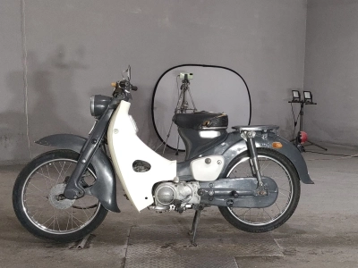 Honda CM90