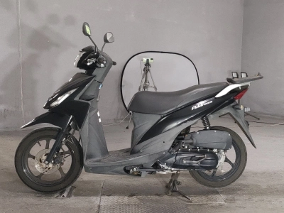 Suzuki ADDRESS V110