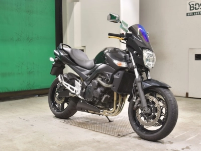 Suzuki GSR400
