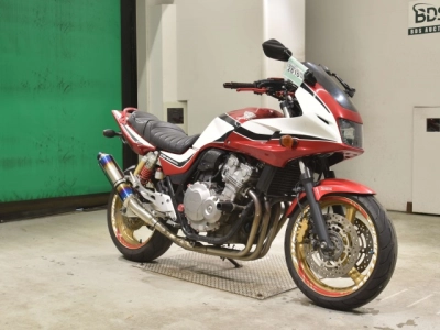 Honda CB400SFV-4 BOLDORABS