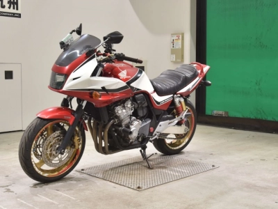 Honda CB400SFV-4 BOLDORABS