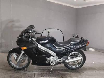 Kawasaki ZZR250
