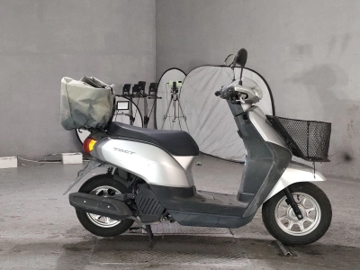Honda  TACT  BASIC 
