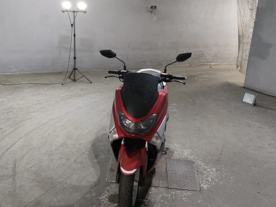 Yamaha N-MAX125