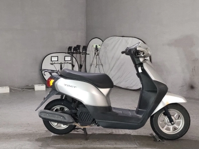 Honda  TACT  BASIC 