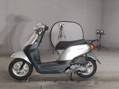 Honda  TACT  BASIC 