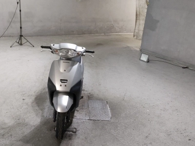 Honda  TACT  BASIC 