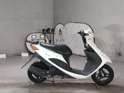 Suzuki ADDRESS V50