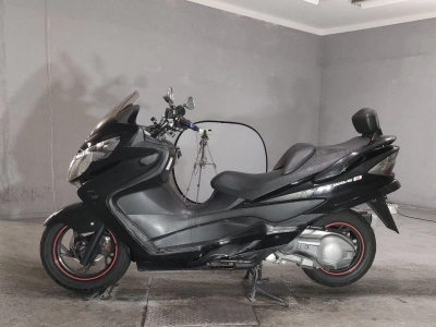 Suzuki SKYWAVE 250S