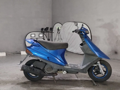 Suzuki ADDRESS V100