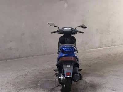 Suzuki ADDRESS V100