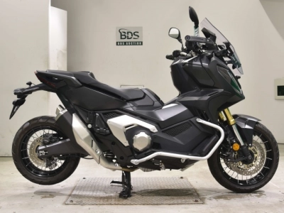 Honda X-ADV750-2