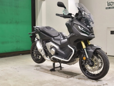 Honda X-ADV750-2