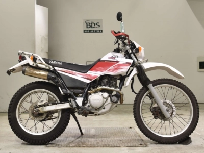 Yamaha SEROW 225-3