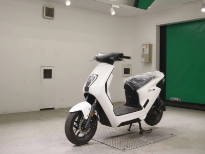 Honda EM1E: