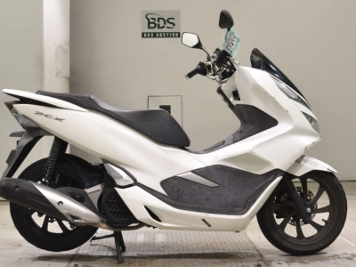 Honda PCX125-3