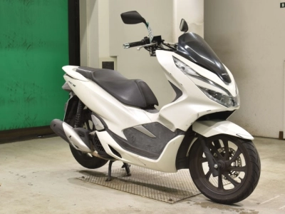 Honda PCX125-3