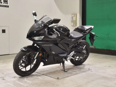 Yamaha YZF-R25A