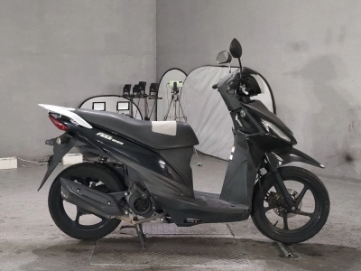 Suzuki ADDRESS V110