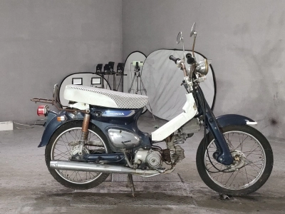 Honda SUPER CUB70