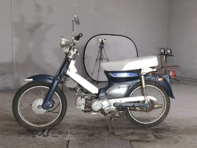 Honda SUPER CUB70