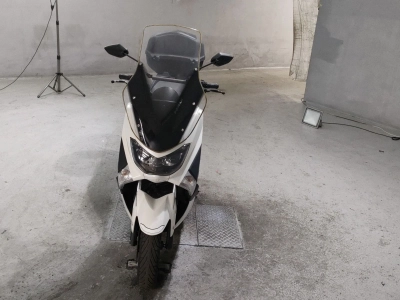 Yamaha N-MAX125