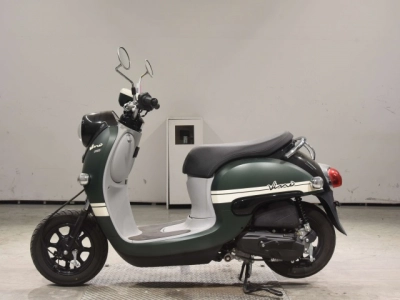 Yamaha VINO-4