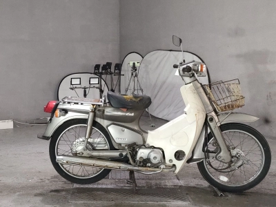 Honda SUPER CUB50