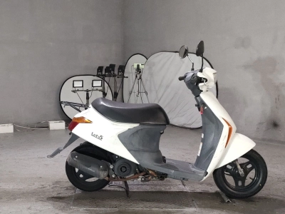 Suzuki LET'S5