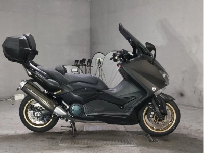 Yamaha T-MAX530