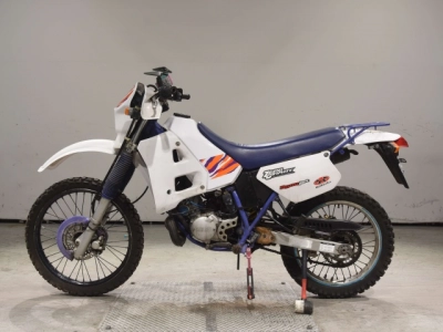 Yamaha DT125R