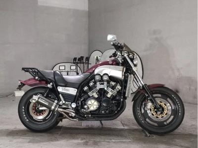Yamaha V-MAX