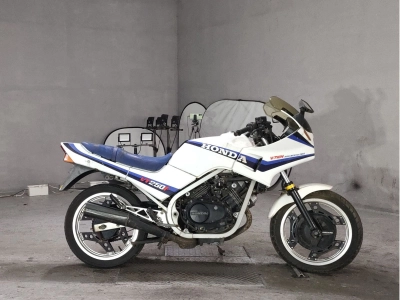 Honda VT250F