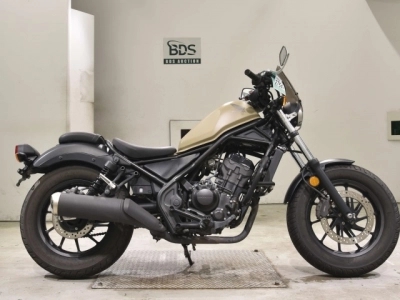 Honda REBEL